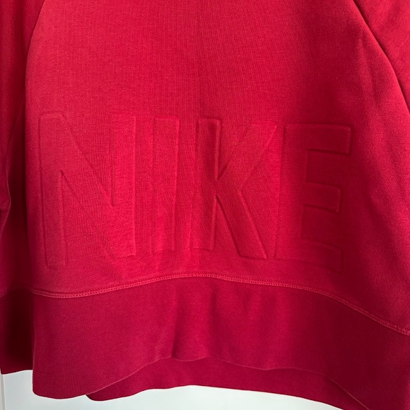 Red Nike Embossed Logo Cropped Dri-Fit Crewneck Sweatshirt Small - Picture 2 of 15